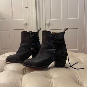 Navy blue Bed Stu booties